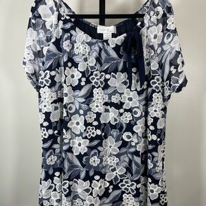 Emma & Olive Navy and White Floral Blouse